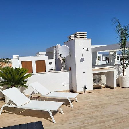 Penthouse In Torrevieja Apartment Exterior photo