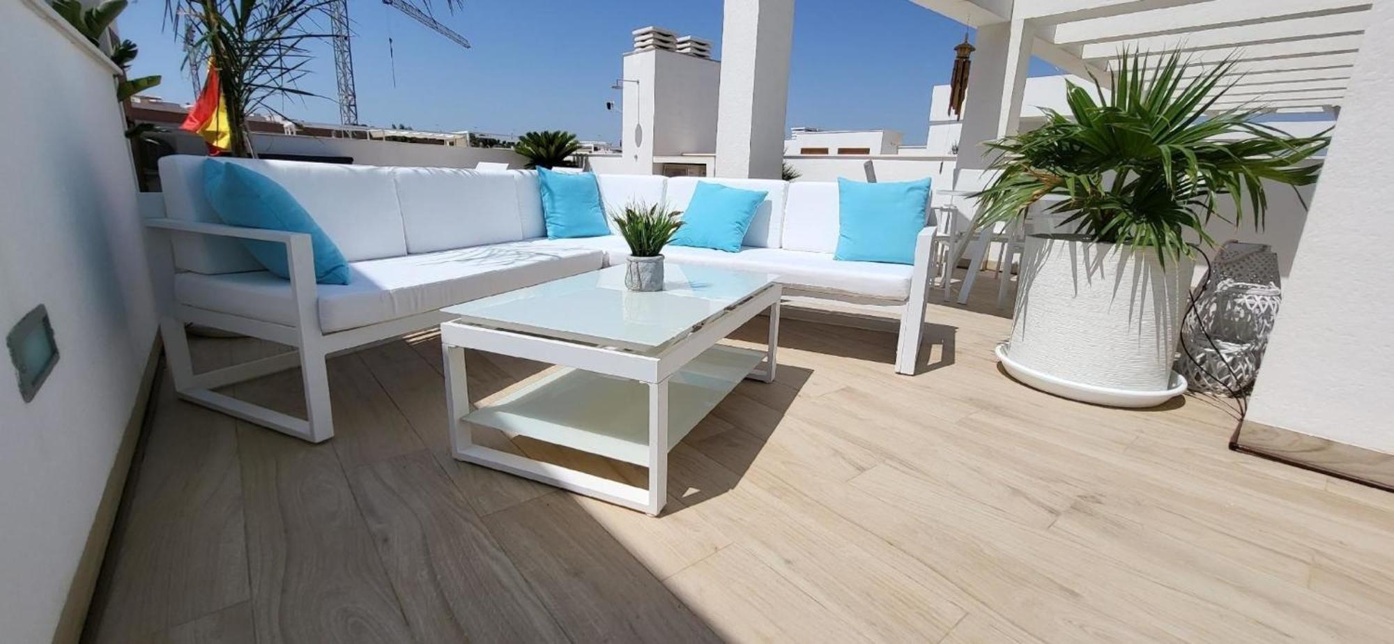 Penthouse In Torrevieja Apartment Exterior photo